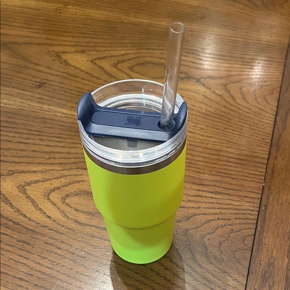 Stanley‎ 20oz Stainless Steel H2.0 Flowstate Quencher Tumbler - Picture 2 of 10